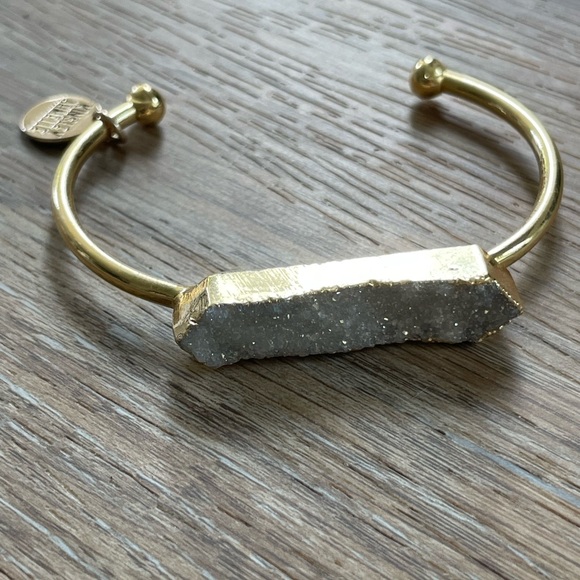 Kinsley Armelle Bracelet Stack - Picture 6 of 8